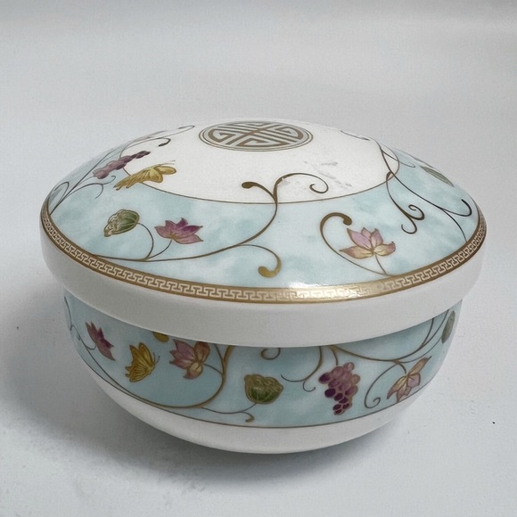 Hankook Other - Hankook Fine Bone China nano silver Vintage trinket box 4291